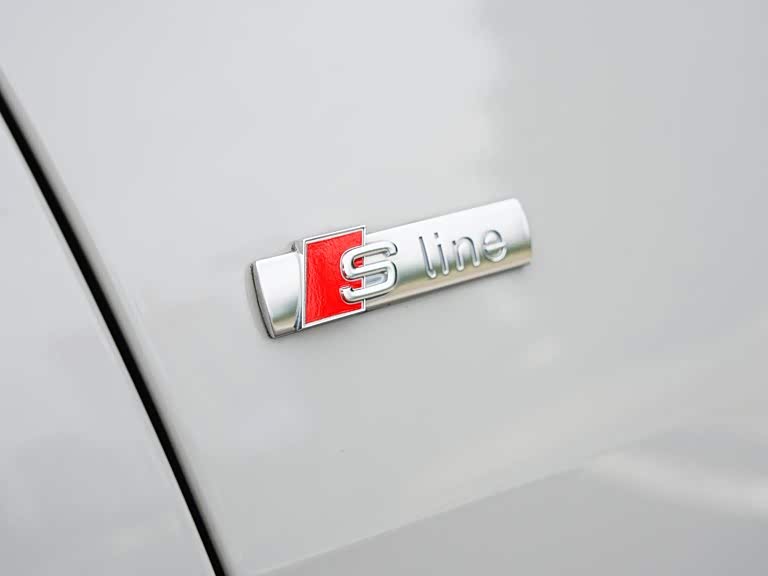 Audi A6 Avant Pioneer 45 TFSI Zhenxuan Dynamic (Im port)