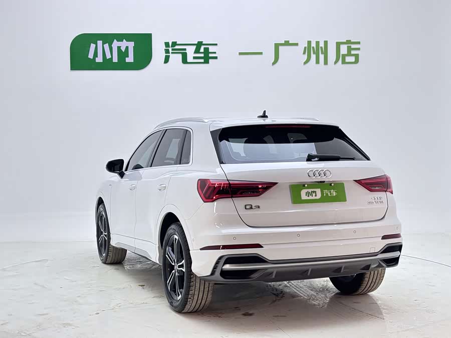 Audi Q3 35 TFSI Fashion Zhiya