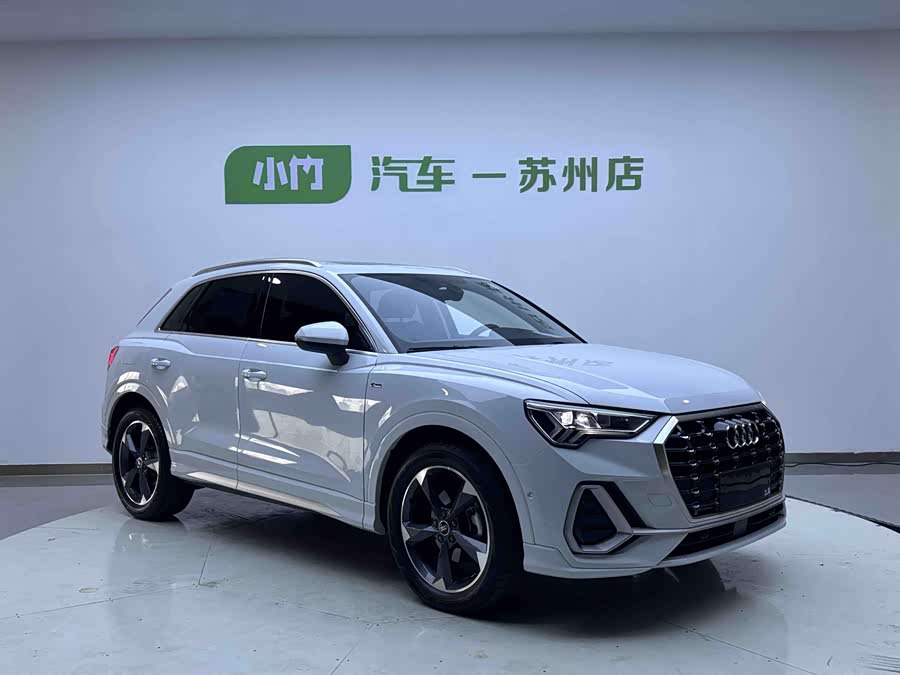 Audi Q3 35 TFSI Fashion Zhiya