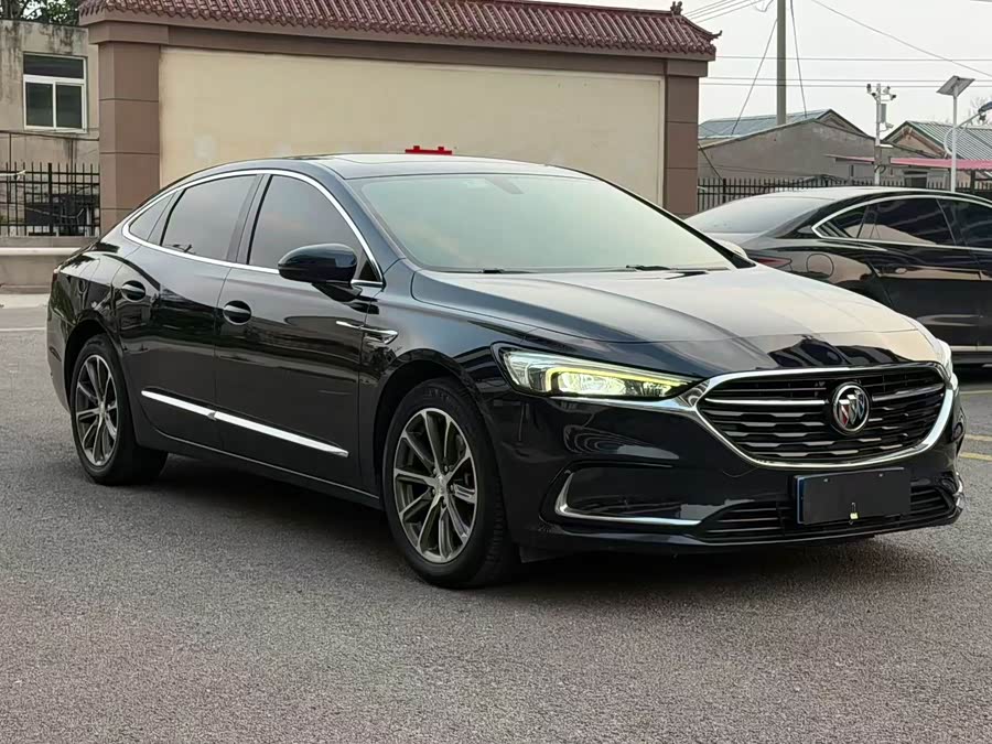 Buick La Crosse