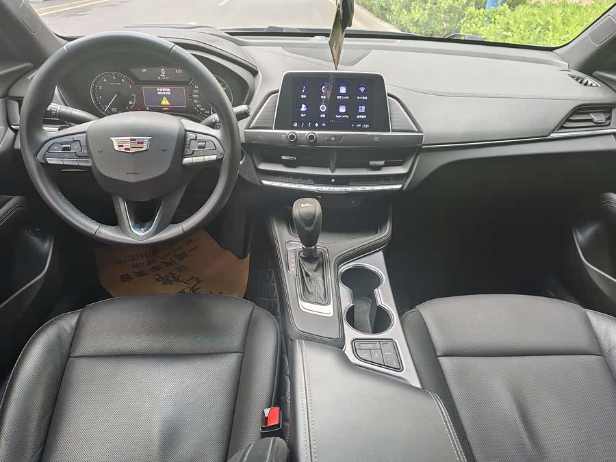 Cadillac CT4 28T Luxury