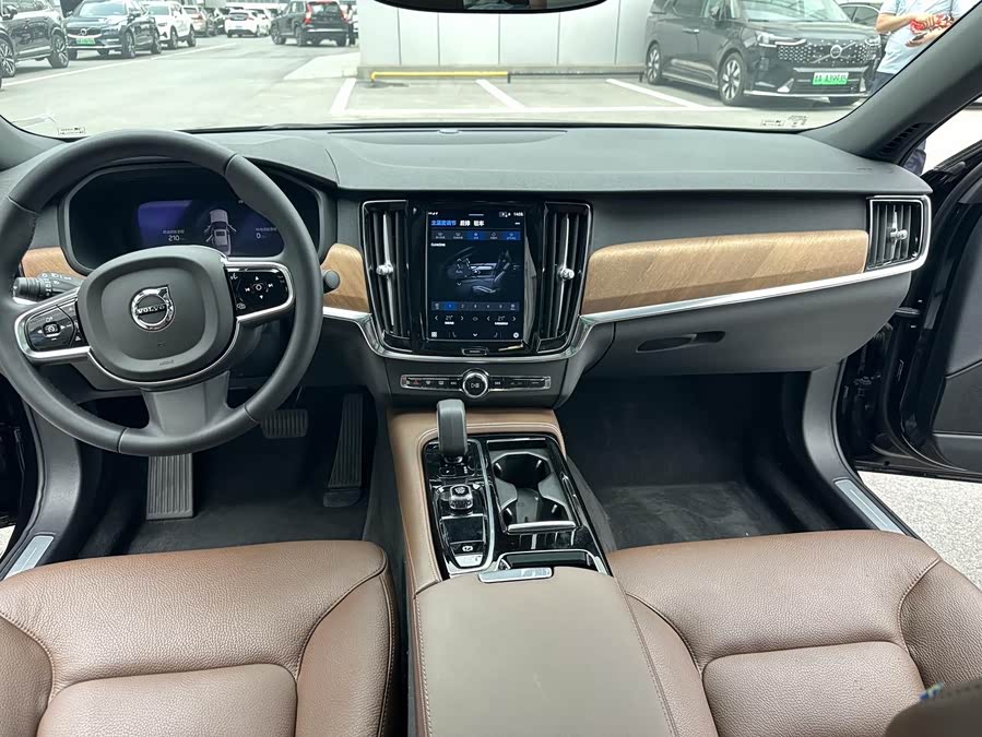 Volvo S90Plug-in