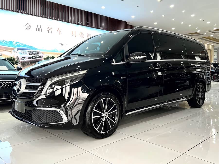 Mercedes-Benz V-Class 2022 V 260 L Long Wheelbase Premium