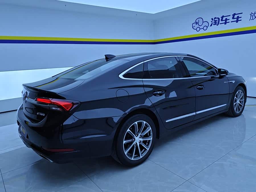 Buick La Crosse