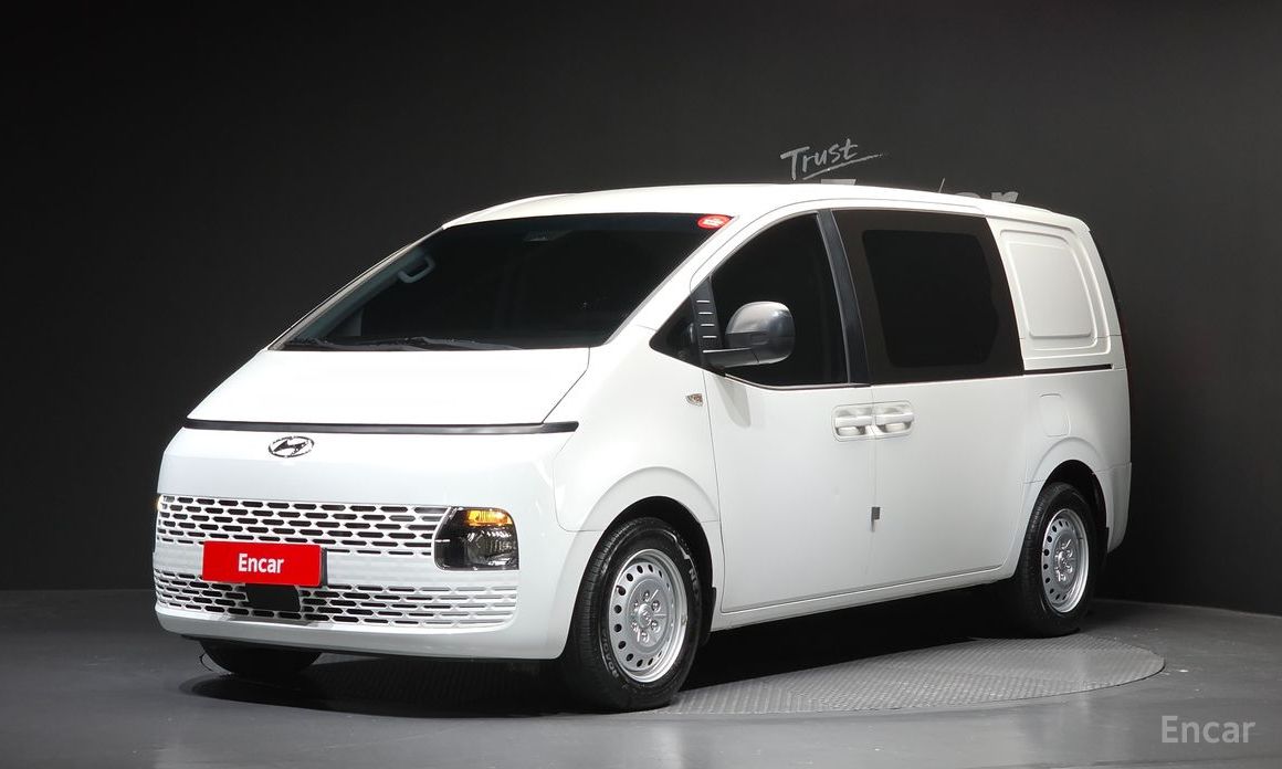 Hyundai Staria 2024
