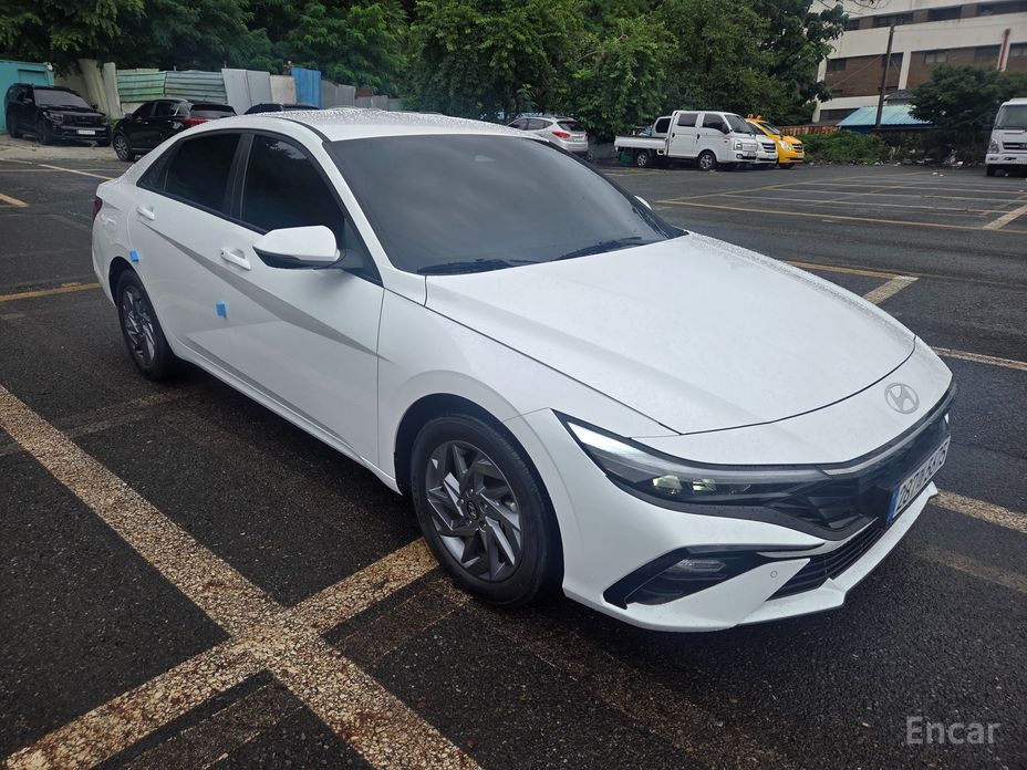 Hyundai AVANTE 2025