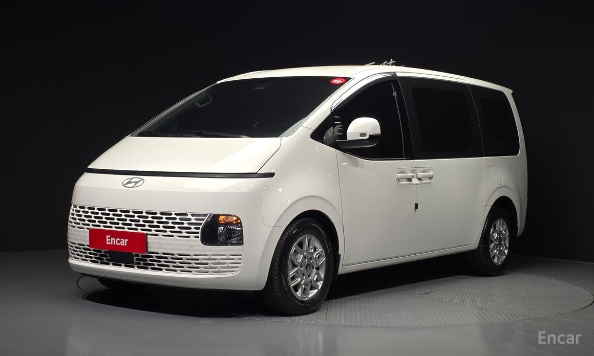 Hyundai Staria 2025
