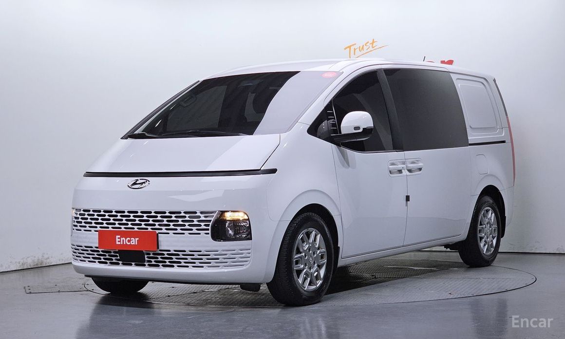 Hyundai Staria 2022