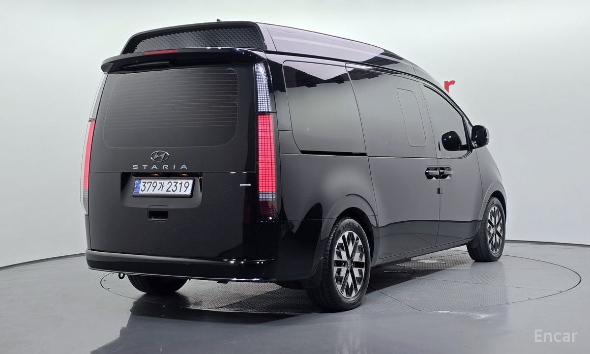 Hyundai Staria 2023