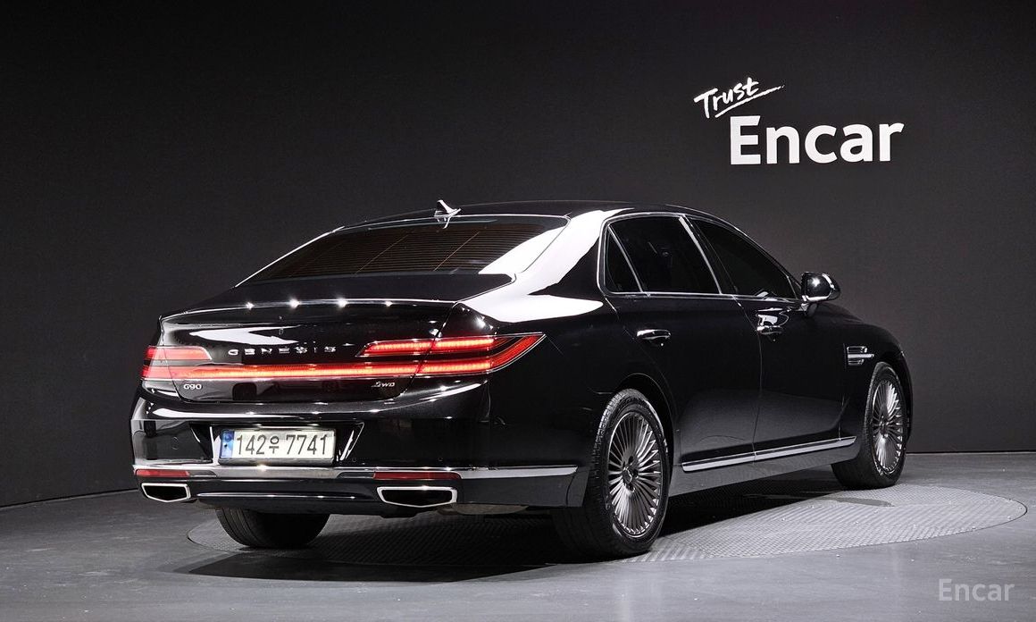 Genesis G90 2021
