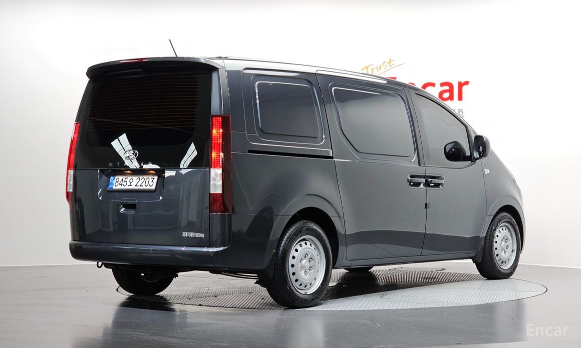 Hyundai Staria 2023