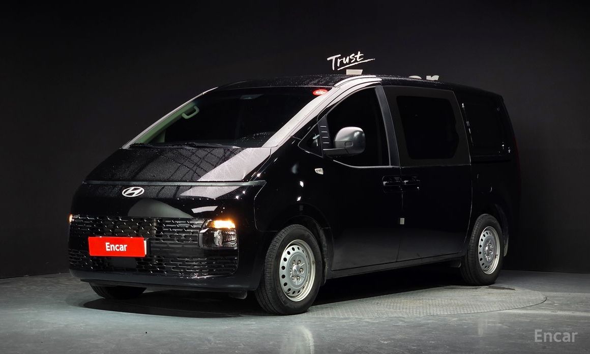 Hyundai Staria 2025