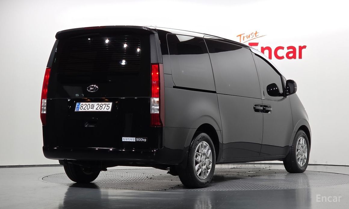 Hyundai Staria 2024