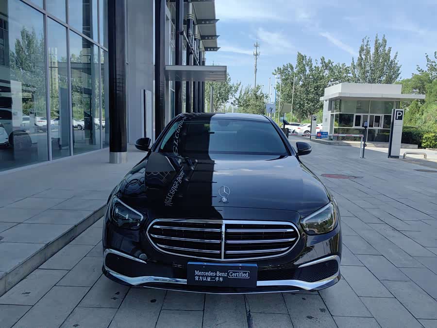 Mercedes-Benz E-Class E 260 L