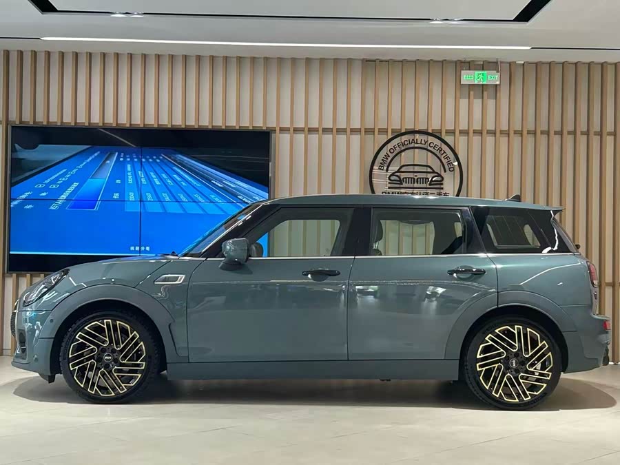 MINI CLUBMAN 2022