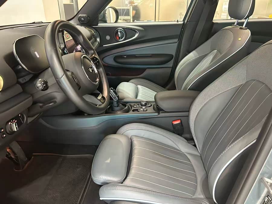 MINI CLUBMAN 2022