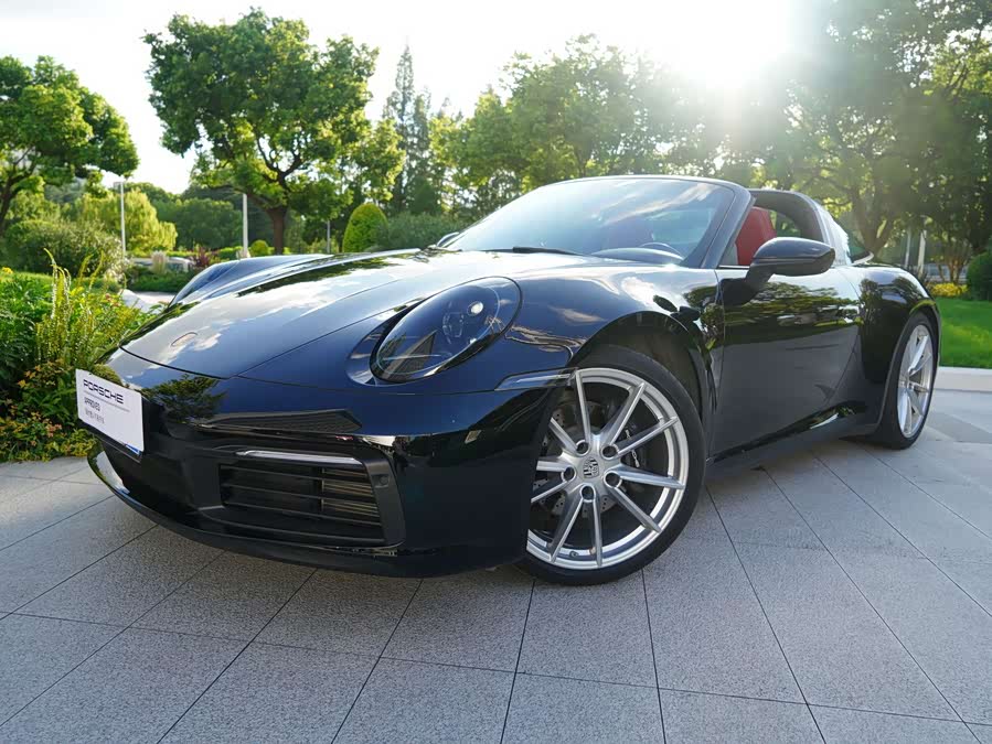 Porsche 911 Carrera