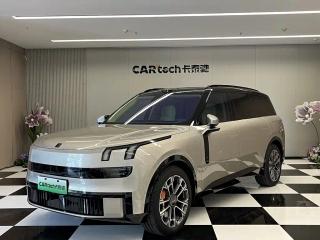 Lynk&co 900
