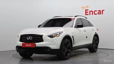 Infiniti QX70