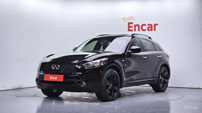Infiniti QX70