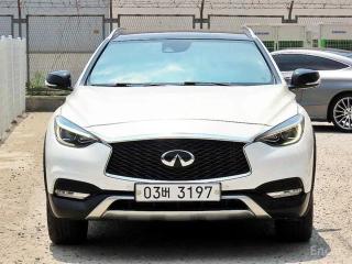 Infiniti QX30